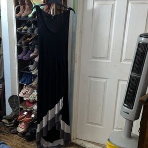 🧚Elegant Black and Gray Maxi Dress
